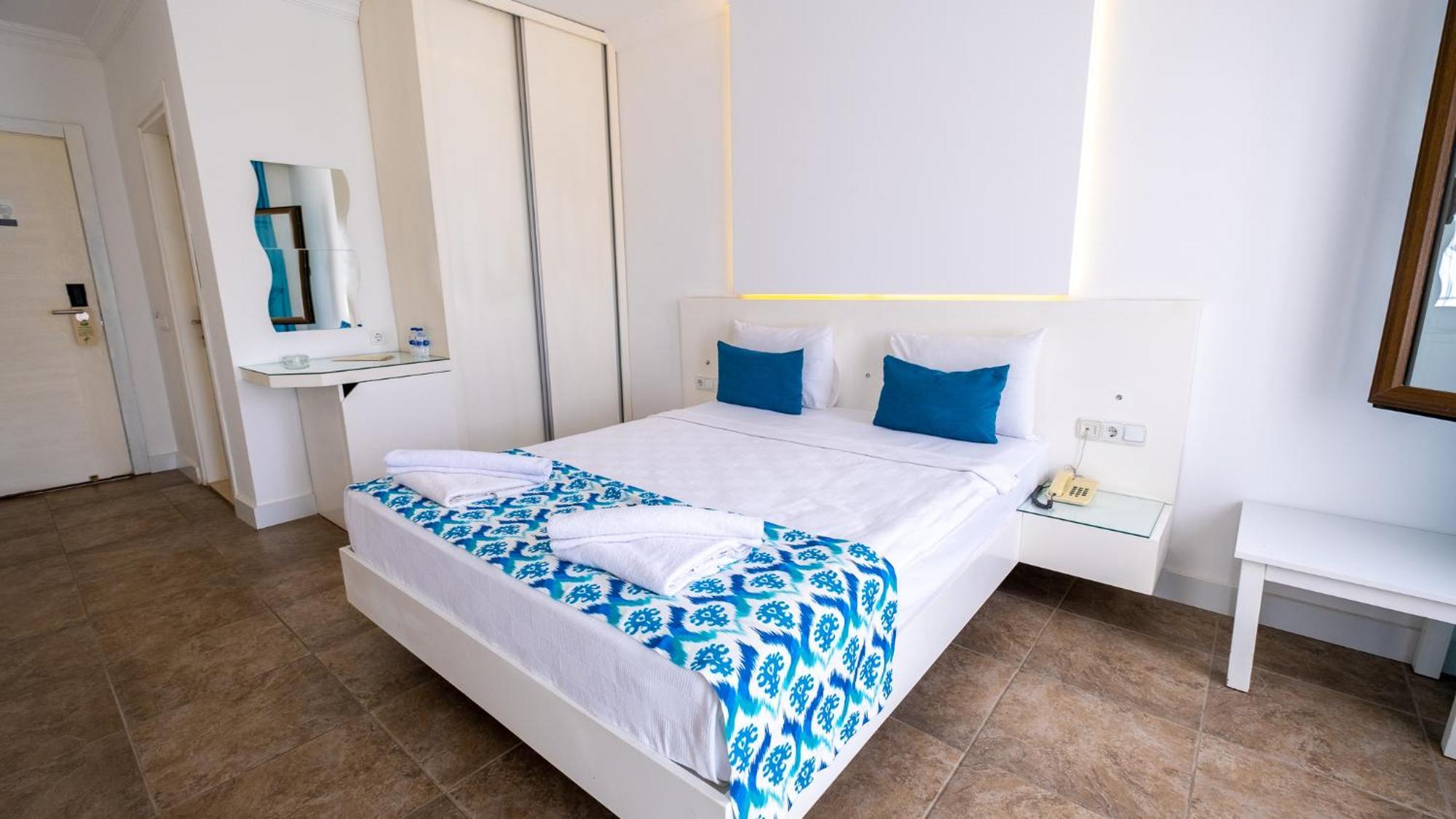 Flora Hotel Gümbet Extérieur photo